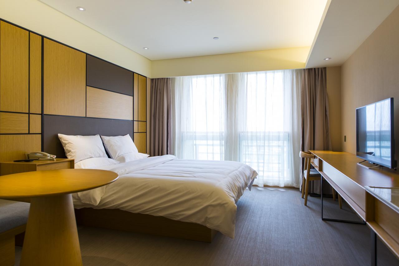 Ji Hotel Shanghai Hongqiao Transport Hub Linkong Zone Exteriér fotografie